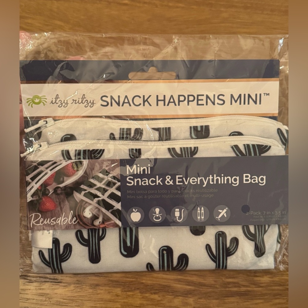 Itzy Ritzy Mini Snack Bag - Black and White Cactus
